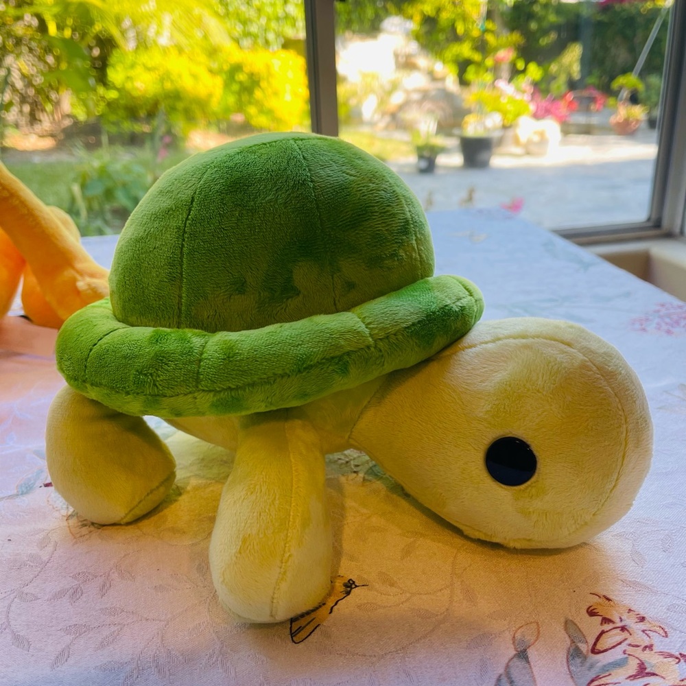 Bellzi 10” green turtle plush